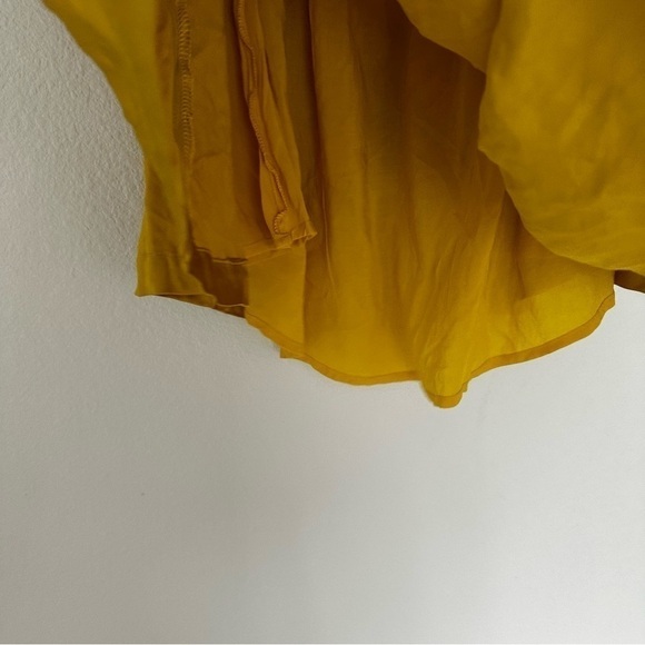 Urban Outfitters Dia Off The Shoulders Top Silky Satin Size M Women’s Yellow - Picture 5 of 10
